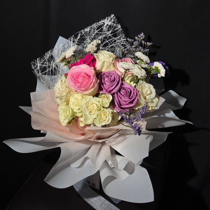 Sweet Harmony – Signature Mixed Rose Bouquet