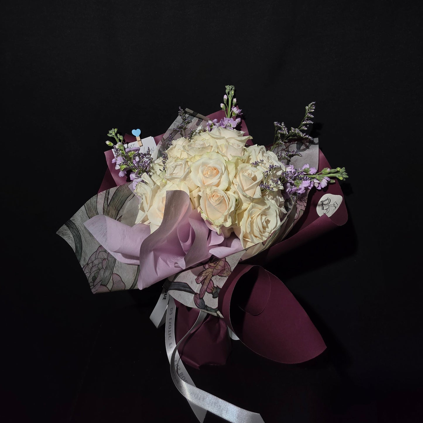 Grand Romance – Premium Rose Bouquet