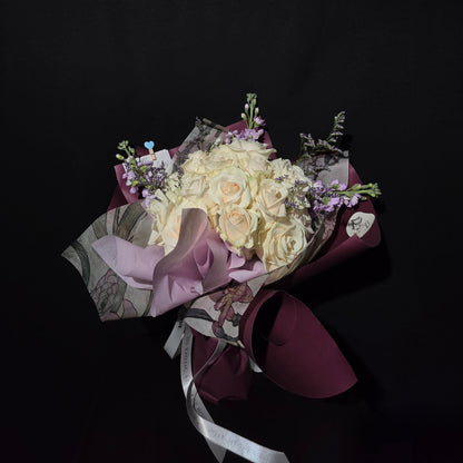 Grand Romance – Premium Rose Bouquet