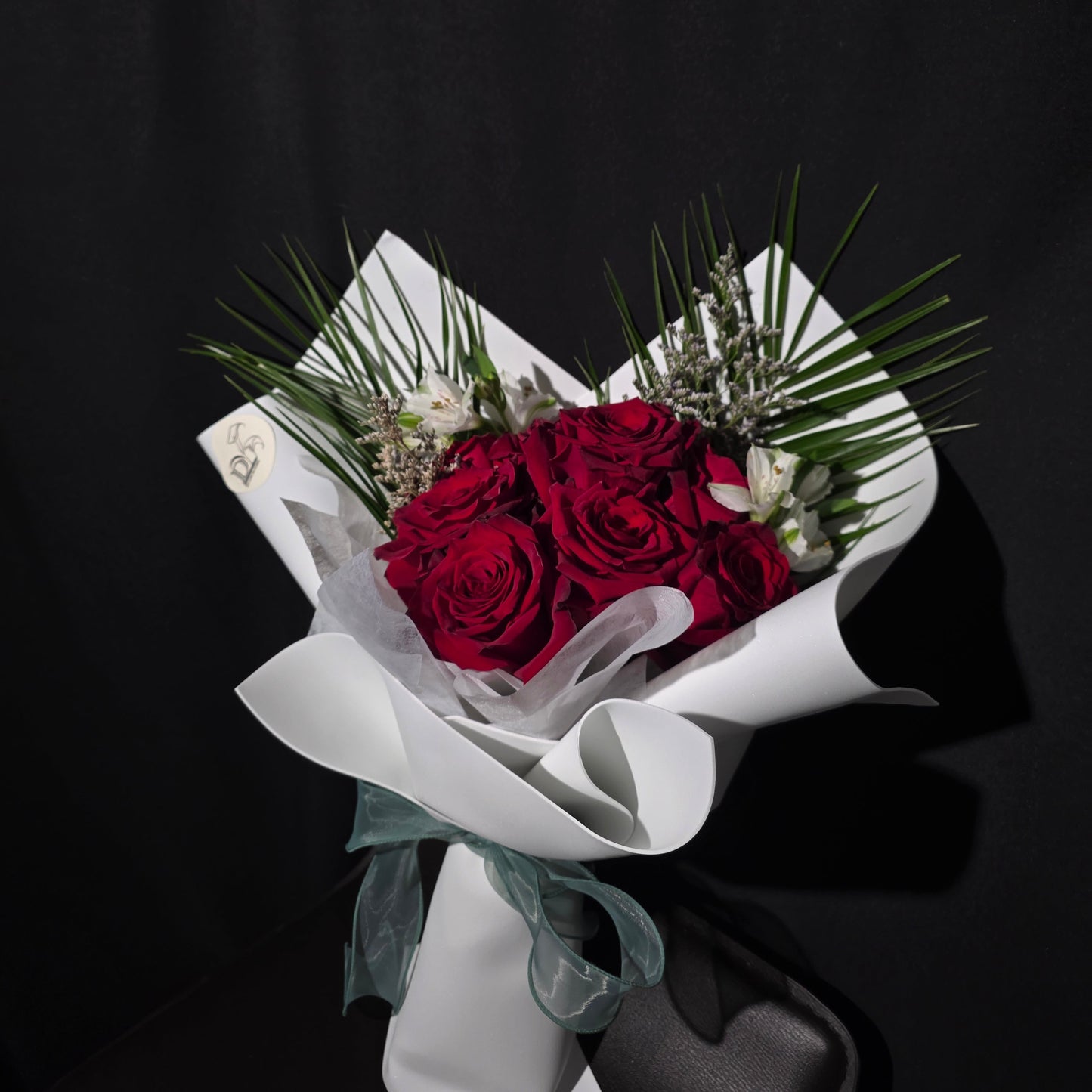 Forever Yours – Signature Rose Bouquet