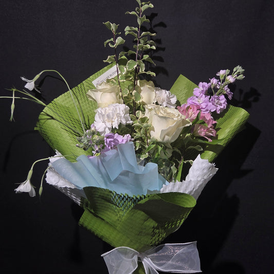 Botanical Grace – Garden Style Bouquet