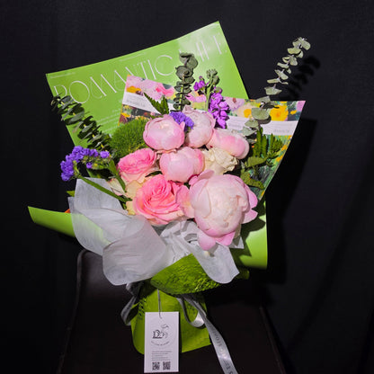 Romantic Garden – Peony & Rose Bouquet