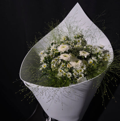 Whispering Meadow – Daisy Bouquet