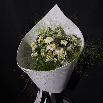 Whispering Meadow – Daisy Bouquet