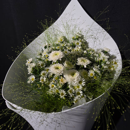 Whispering Meadow – Daisy Bouquet