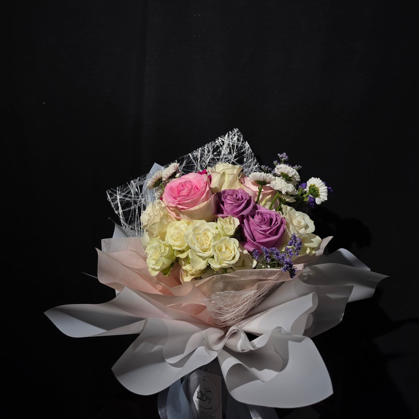 Sweet Harmony – Signature Mixed Rose Bouquet